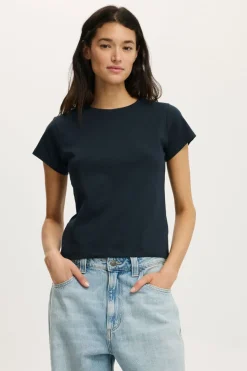 90 S Baby Tee
