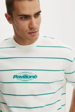 Cropped Fit Graphic T-Shirt