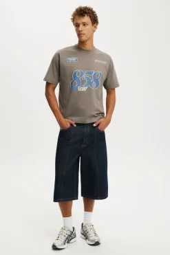 Cropped Fit Graphic T-Shirt