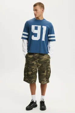 Cropped Fit Graphic T-Shirt