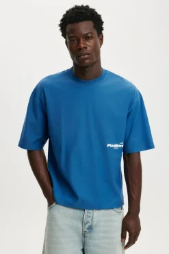 Cropped Fit Graphic T-Shirt