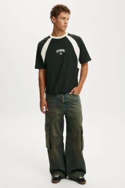 Cropped Fit Graphic T-Shirt