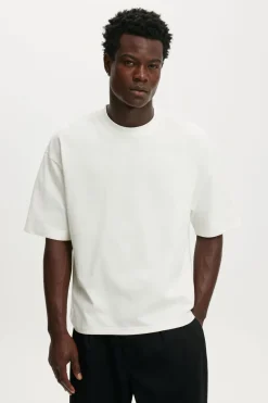 Cropped Fit T-Shirt