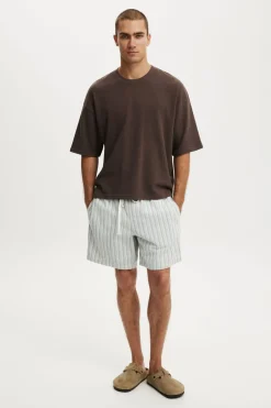 Cropped Fit T-Shirt