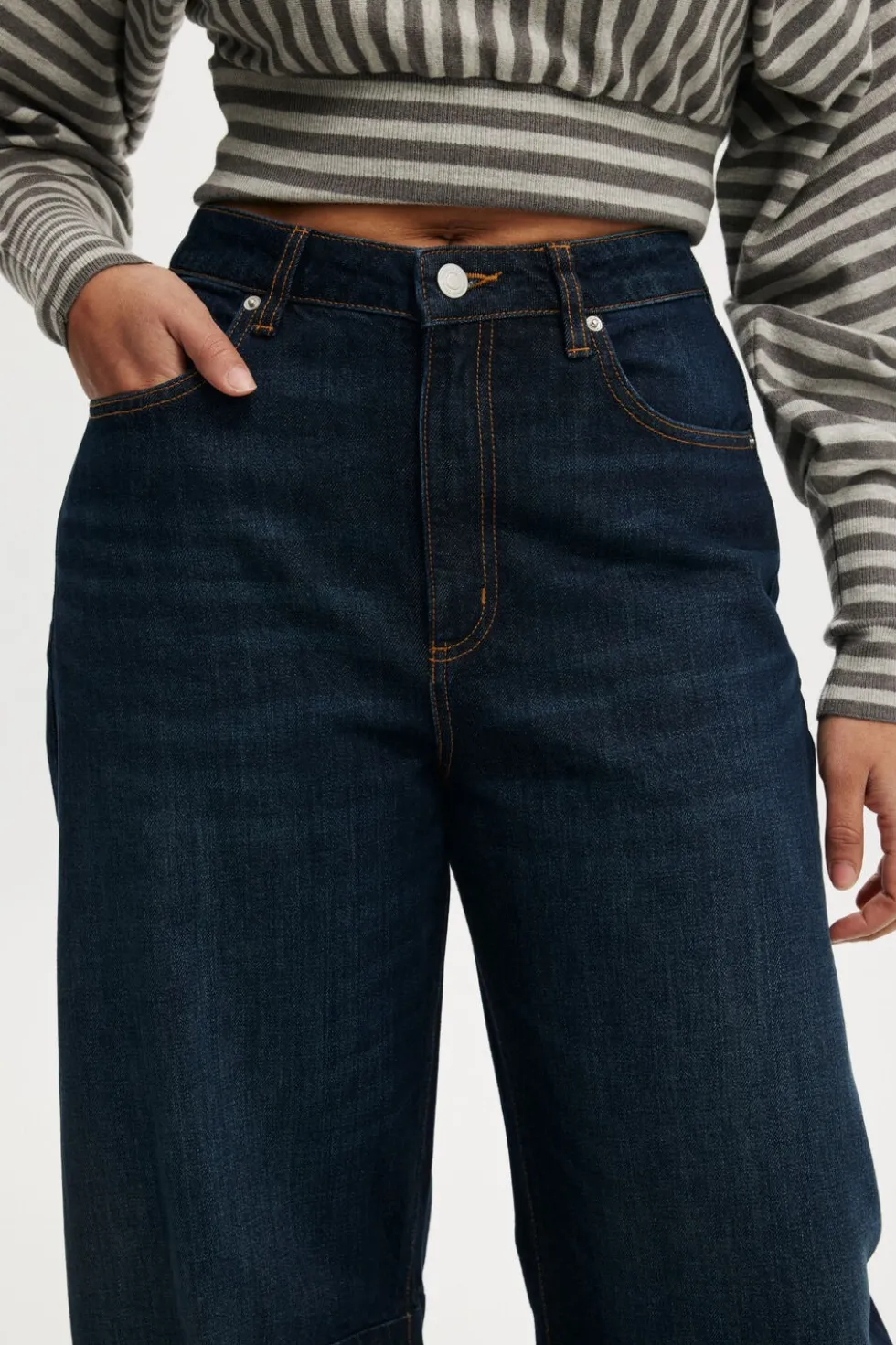 Curvy Barrel Jean