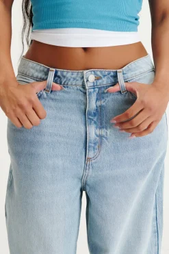 Curvy Boyfriend Super Baggy Jean