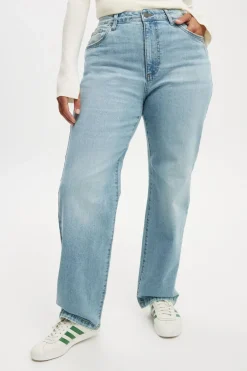 Curvy Stretch Straight Jean