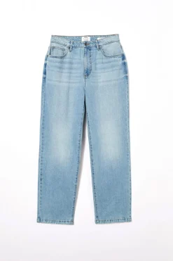 Curvy Stretch Straight Jean