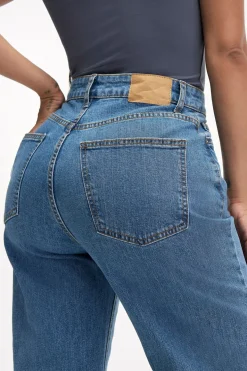 Curvy Stretch Wide Jean