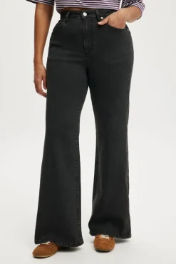 Curvy Stretch Wide Jean