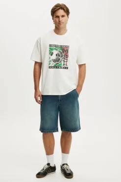 Everyday Fit Graphic T-Shirt