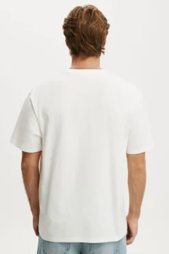 Everyday Fit Graphic T-Shirt