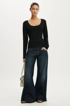 Everyday Smooth Scoop Neck Long Sleeve