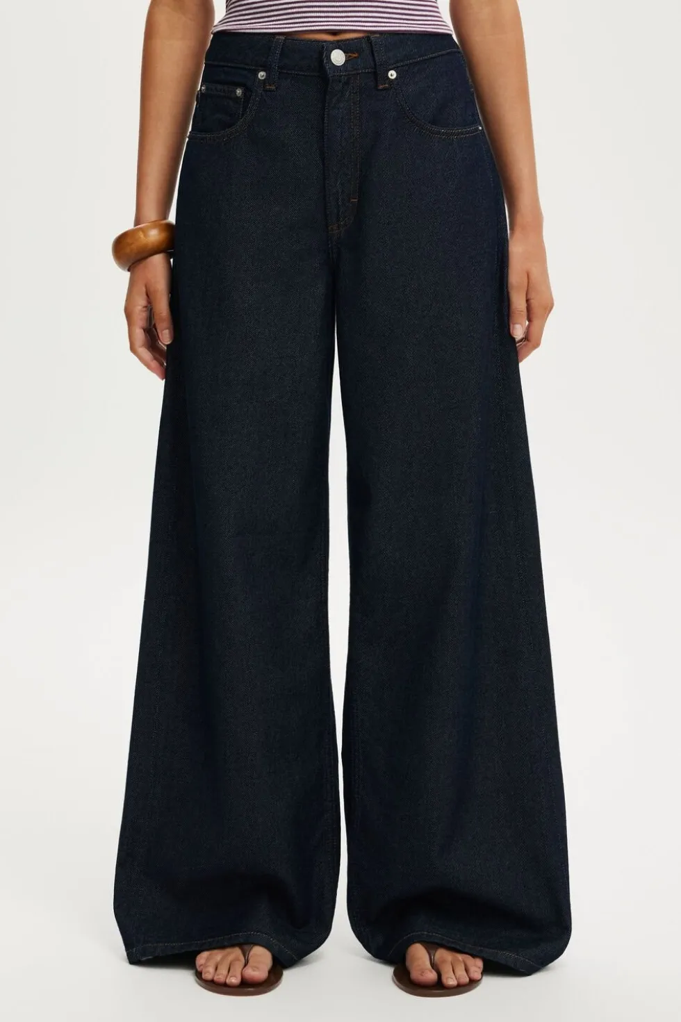 High Rise Wide Jean