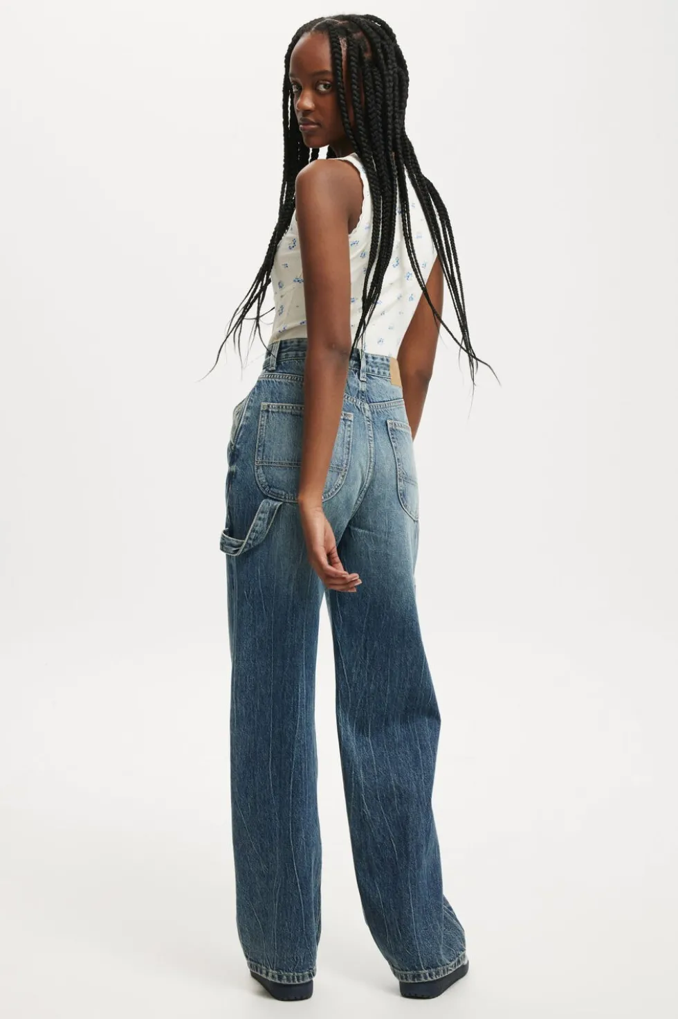 Loose Straight Jean