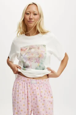 Lounge Graphic Tee