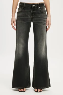 Low Relaxed Flare Jean