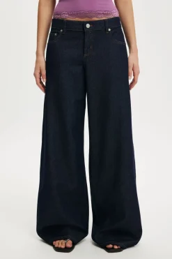 Low Rise Wide Jean