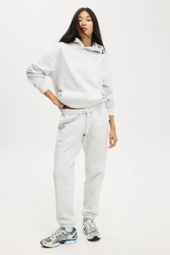 Plush Essential Gym Sweatpant