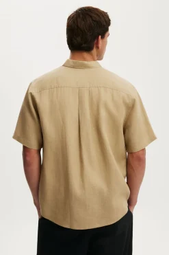 Relaxed Linen Short Sleeve Shirt