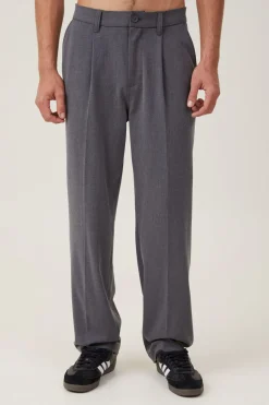 Relaxed Pleated Pant