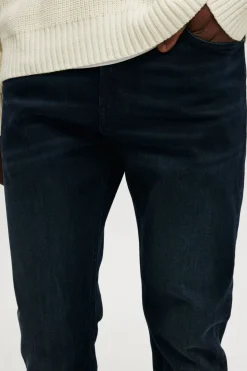 Relaxed Tapered Jean