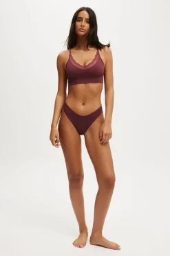 Seamless Longline Lace Trim Bralette