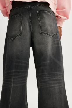 Super Baggy Balloon Jean