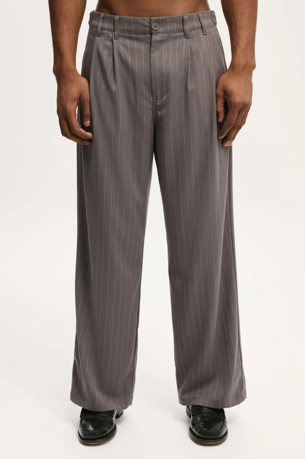 Super Baggy Pleated Pant