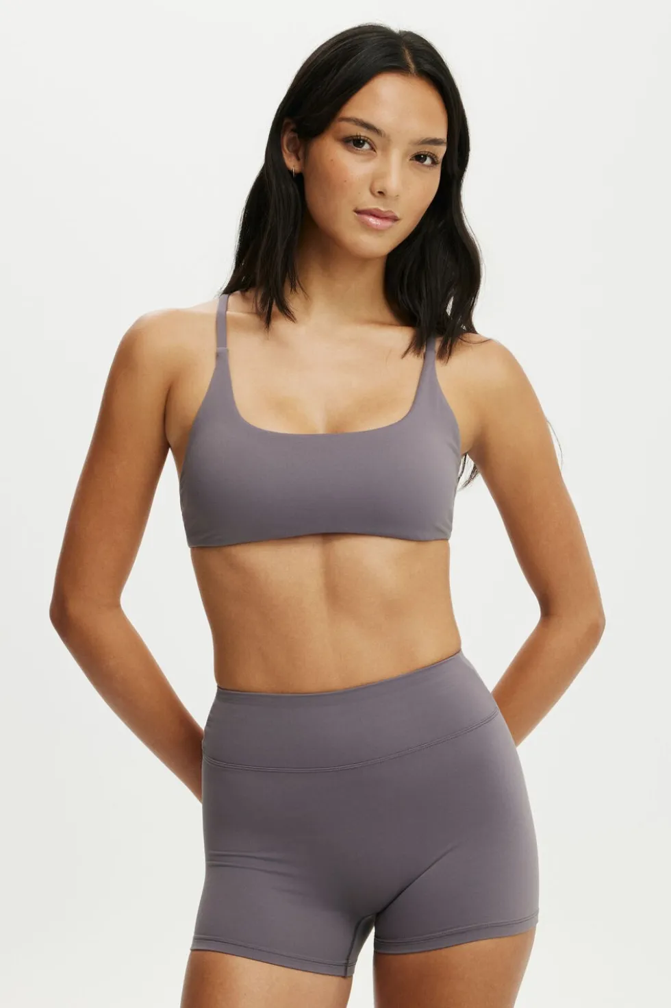 Ultra Luxe Invisible Scrunch V Shortie Short