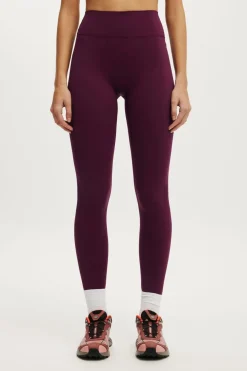 Ultra Luxe Invisible Scrunch Tight