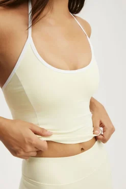 Ultra Move Scoop Halter Tank