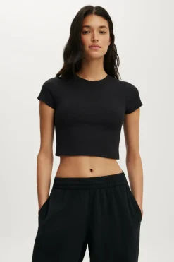Ultra Soft Cropped Fitted Tshirt