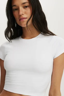 Ultra Soft Cropped Fitted Tshirt