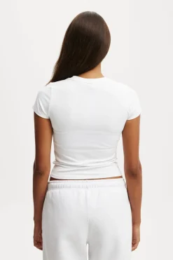 Ultra Soft Fitted Tshirt