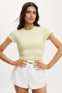 Ultra Soft Fitted Tshirt