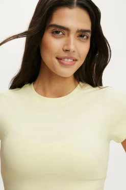 Ultra Soft Fitted Tshirt