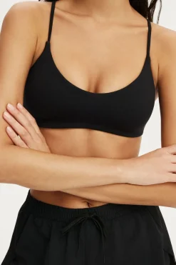 Ultra Soft Scoop V Crop