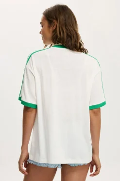 Vacay Graphic Tee