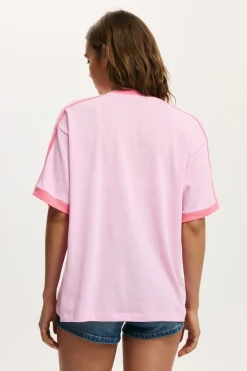 Vacay Graphic Tee